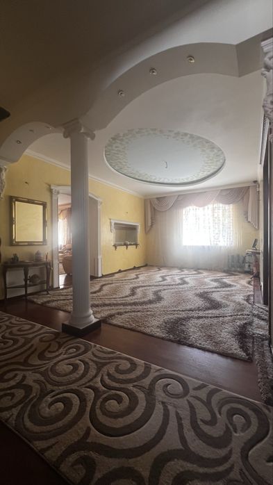 Элитный дом в с. Червоний Шахтарь (Вольное), ул. Набережная.