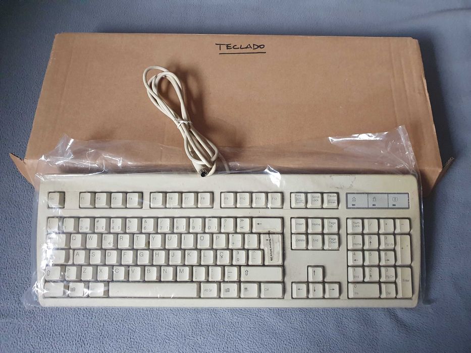 Keyboards: BTC, Compaq, HP, Key Tronic, Logitech, Microsoft, NEC, NMB64739573676930124