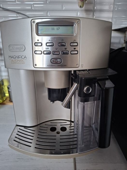 Delonghi magnifica automatic cappuccino кавоварка