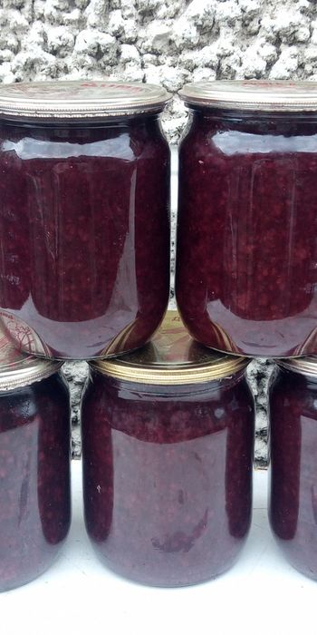 Малина, ожина, слива в своєму соку для тістечок, штруделів і тортів