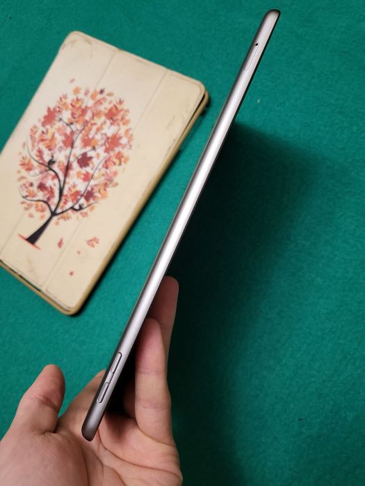 iPad 6 9.7” 32 ГБ wifi lte версія планшет apple