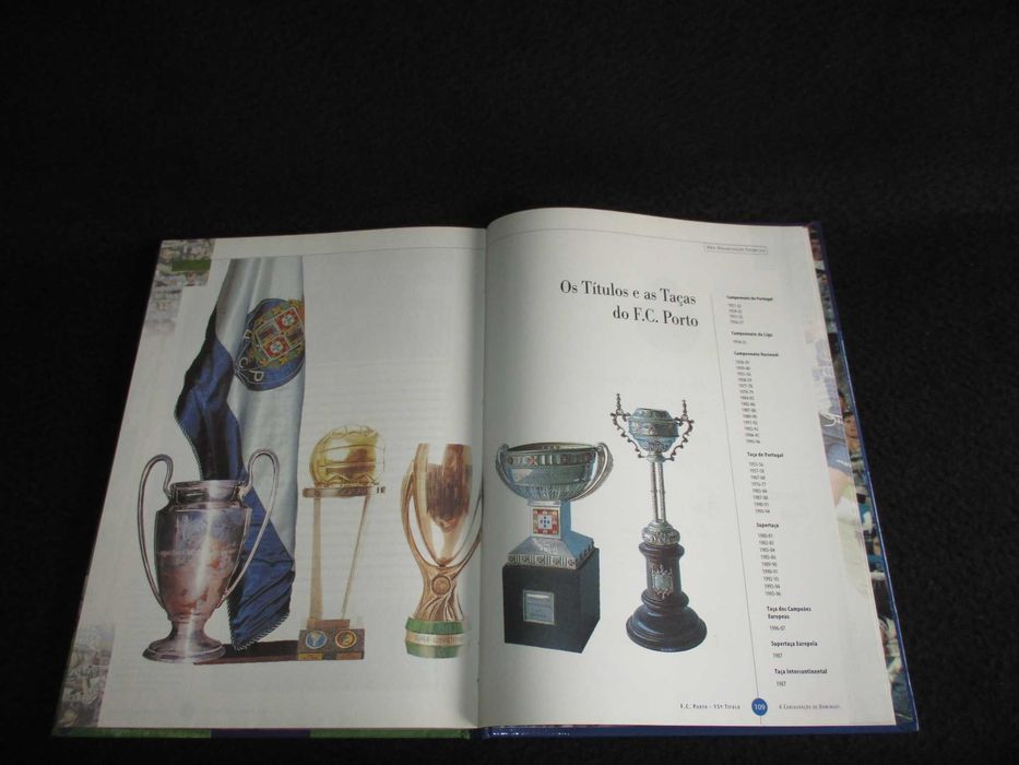 Livro  F. C. Porto 15º Título A Consagração de Domingos Álbum 95/96 Manuel Dias 1ª edição 1997