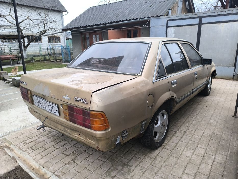 Продам Opel Record