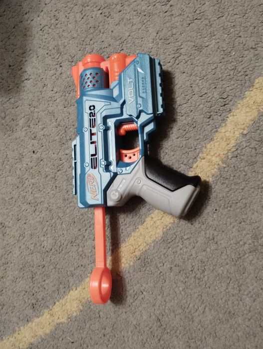 Wyrzutnia NERF, celownik laserowy