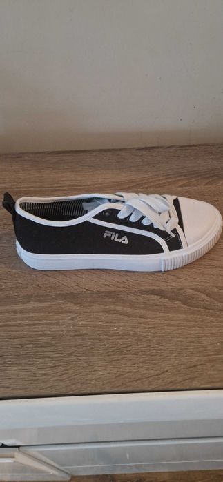 Sprzedam trampki FILA
