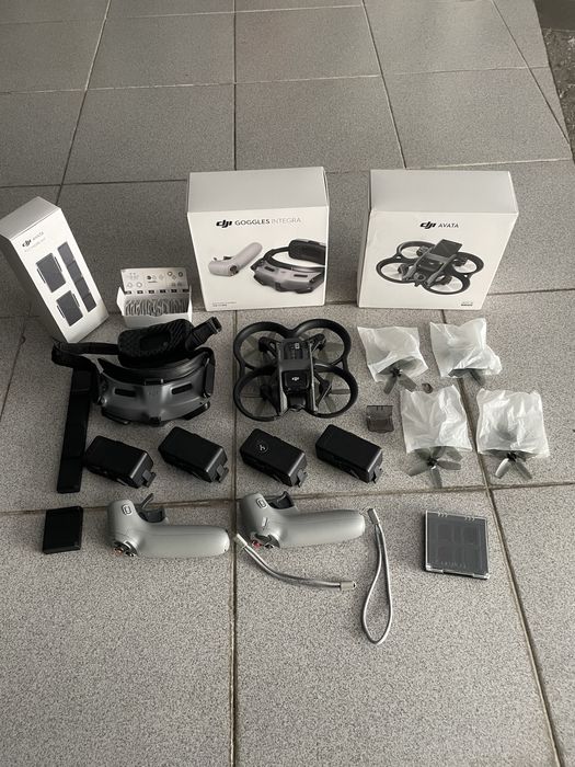 Dji avata 1 fly more combo (goggle integra + 4 baterias + rc Motion 2 + rc Motion 1 etc