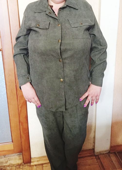 Костюм брючний жіночий