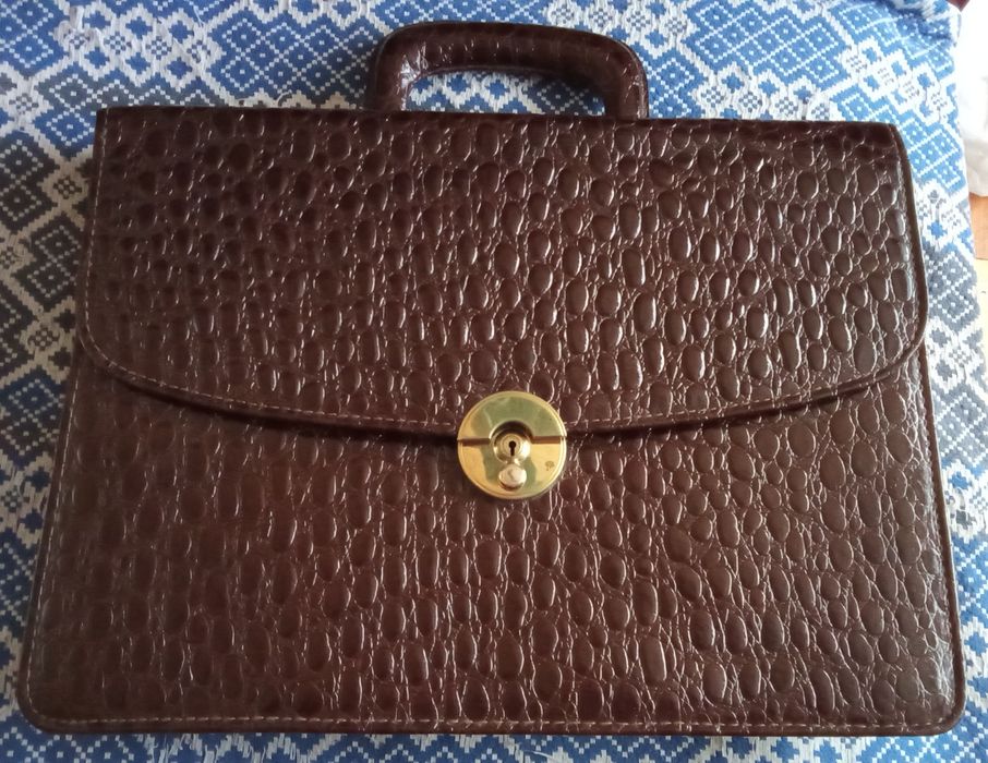 Портфель натуральная кожа