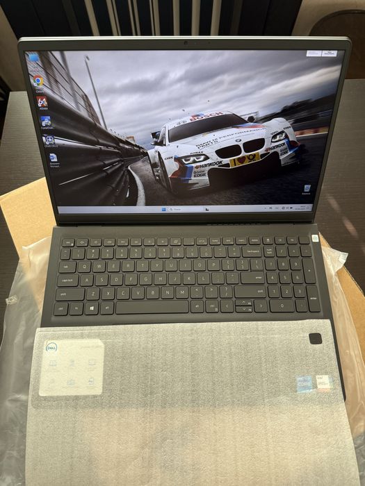 Dell inspiron 15 3511/ i5-1135G7/ 16GB/ 256GB SSD/ Ideal