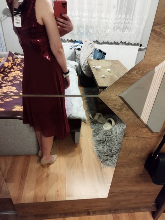Elegancka sukienka cekiny