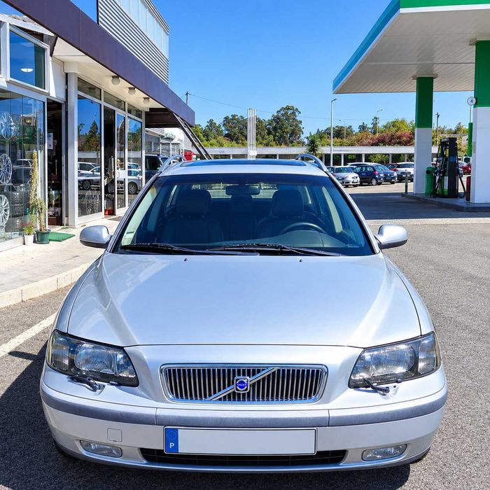 Carrinha Volvo V70 T5 turbo 250cv GPL 7€ 100km Ipo até 2018, distribuição completa e revisão em dia
