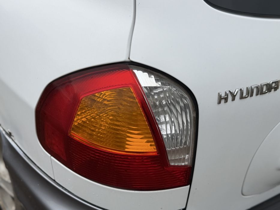 Продам автомобіль Hyundai Santa-Fe 2.0 дизель.Повний привод.