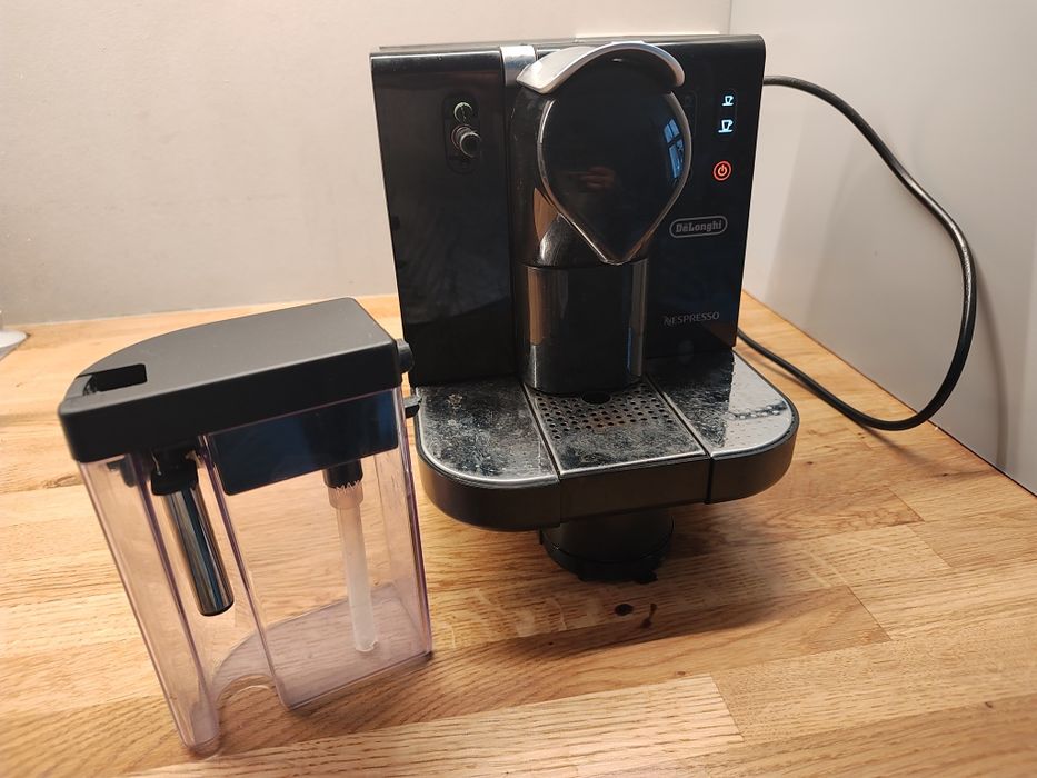 Ekspres kapsułkowy Nespresso lattissima f316