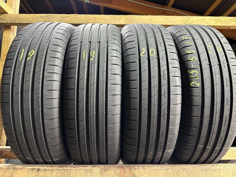 Літні шини 215/65R17 Goodyear EfficientGrip Perf. компл.