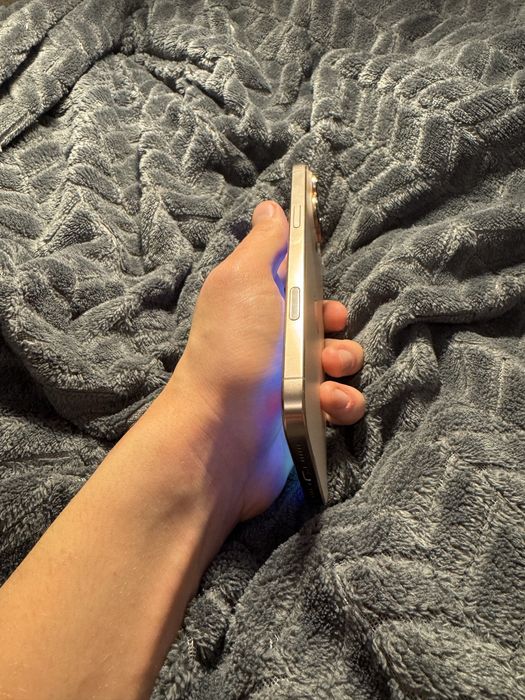 Iphone 16 pro max 95%