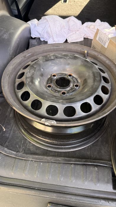 Зима Dunlop Winter Sport 5 215/60 R16 95H 2023 року, Польща 9мм та 5мм