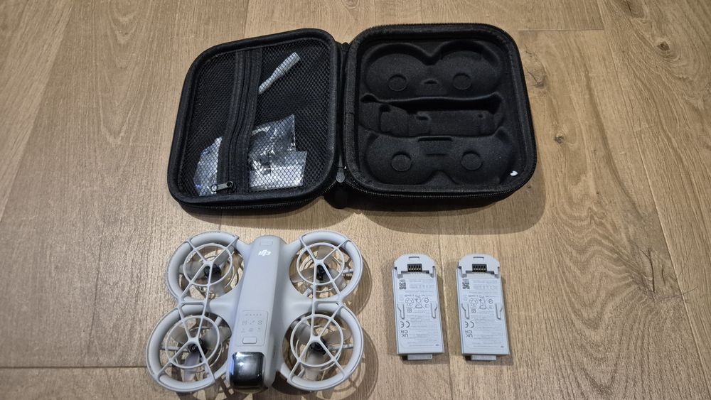 DJI NEO, dwie baterie , etui