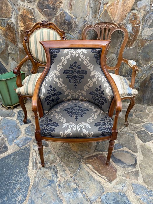 Cadeirão Bergére Antigo Madeira exótica 93 cm