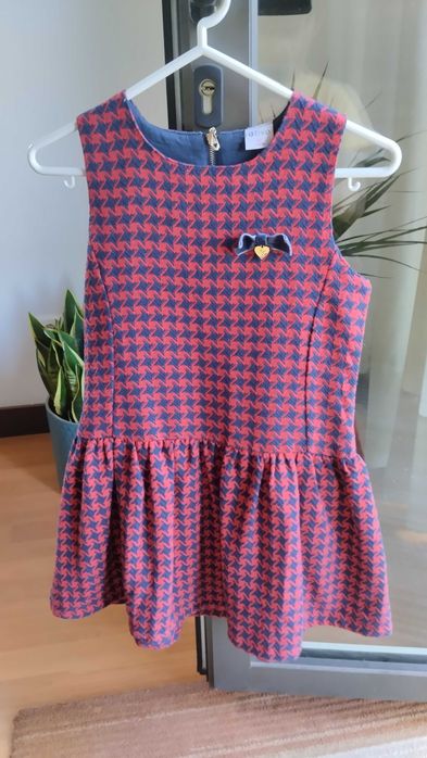 Vestdos de menina