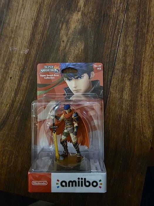 Amiibo Ike – Super Smash Bros. Collection (Nintendo) Novo e Selado