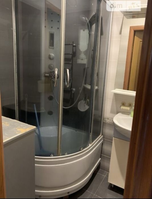 Продаж 3-х квартири