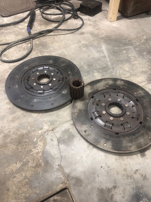 Диски щеплення смд на трактор юмз, з втулкою. Стан дисків ідеал.