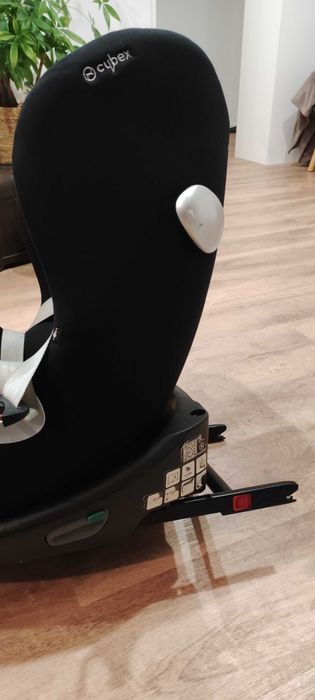 Cadeira auto Cybex com base Isofix