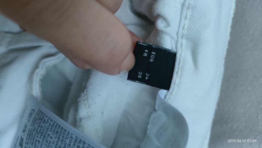 Jeansy Mom fit c&a 34/36 białe