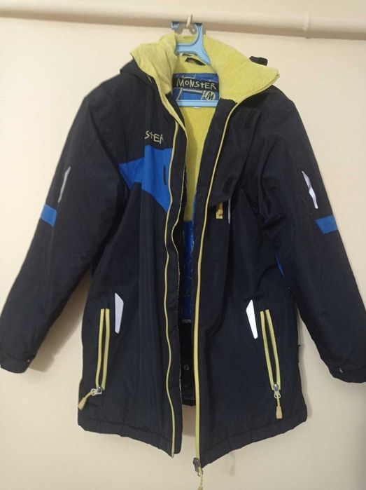 Лижний костюм для підлітків.