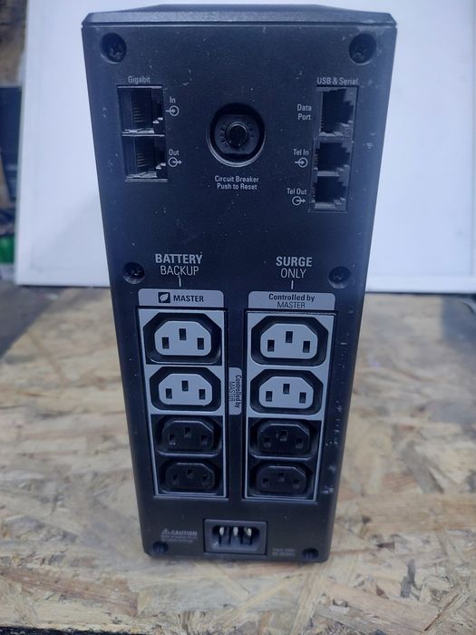 ДБЖ APC Back-UPS Pro 900VA (BR900G-GR)