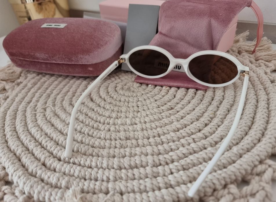 Okulary Miu miu.