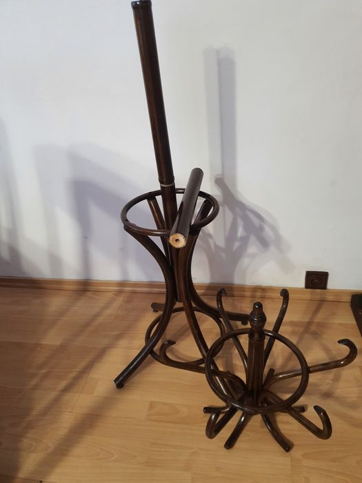 Stojący drewniany wieszak 185 wysokość