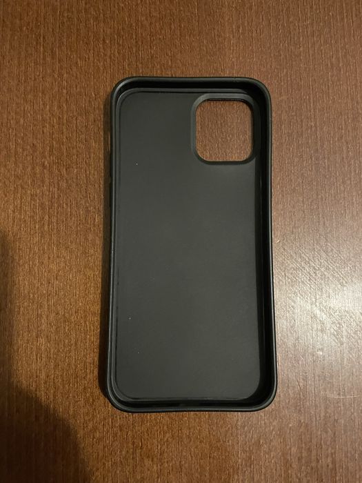 Etui na iPhone 12 pro