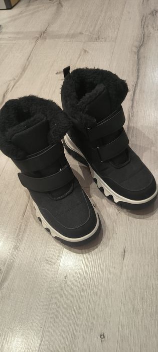 Зимове взуття Reserved