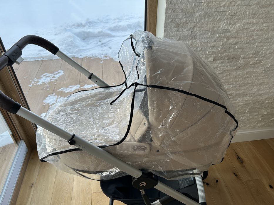 Pokrowiec przeciwdeszczowy pasuje do Cybex