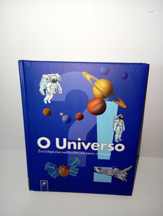 O Universo - enciclopédia multicolorida para crianlças