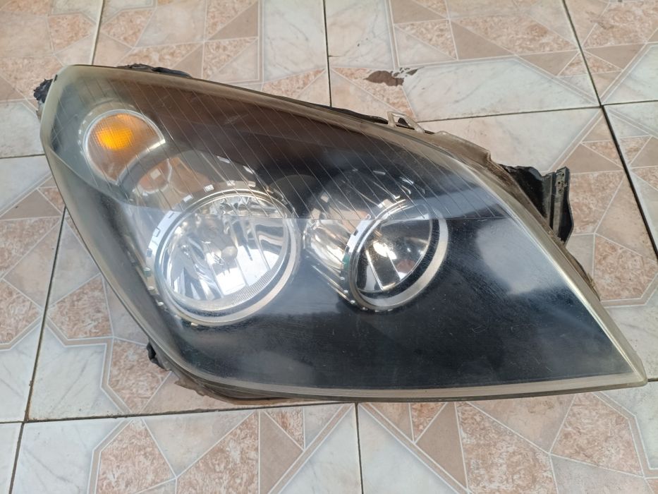 Фара Опель астра н правая