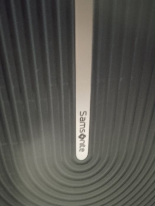 Чемодан Samsonite легкий