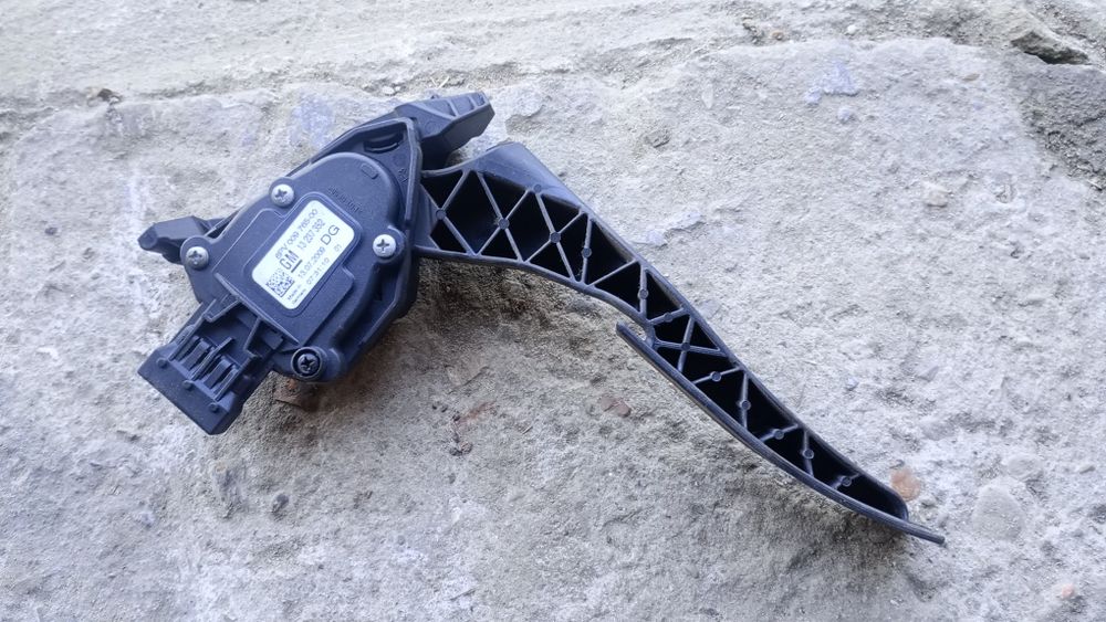 Pedał gazu potencjometr Insignia A