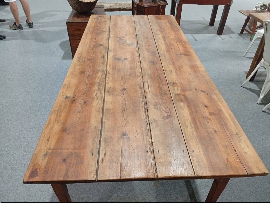 Bancada rústica em madeira