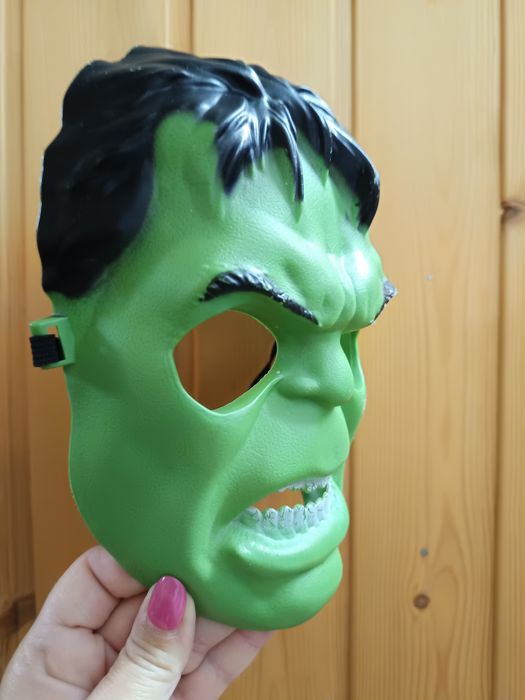 Mascara verde do Hulk