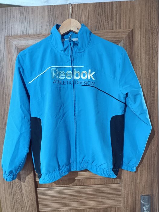 Oryginalna kurtka wiatrówka Reebok rozm 140-146