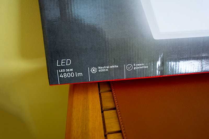 Candeeiro / Painel LED de Teto da marca Briloner, Novo