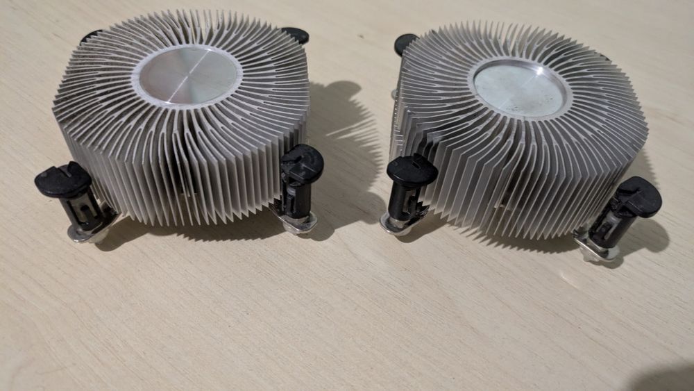 Радіатори для процесора компьютера.