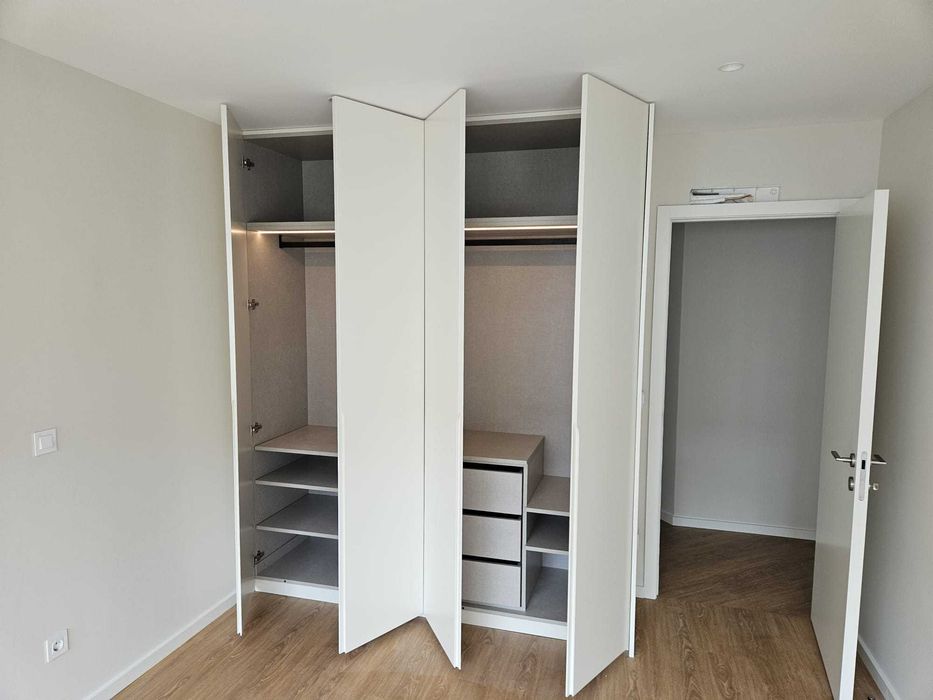 Vende_se T2 com garagem Vilar Andorinho