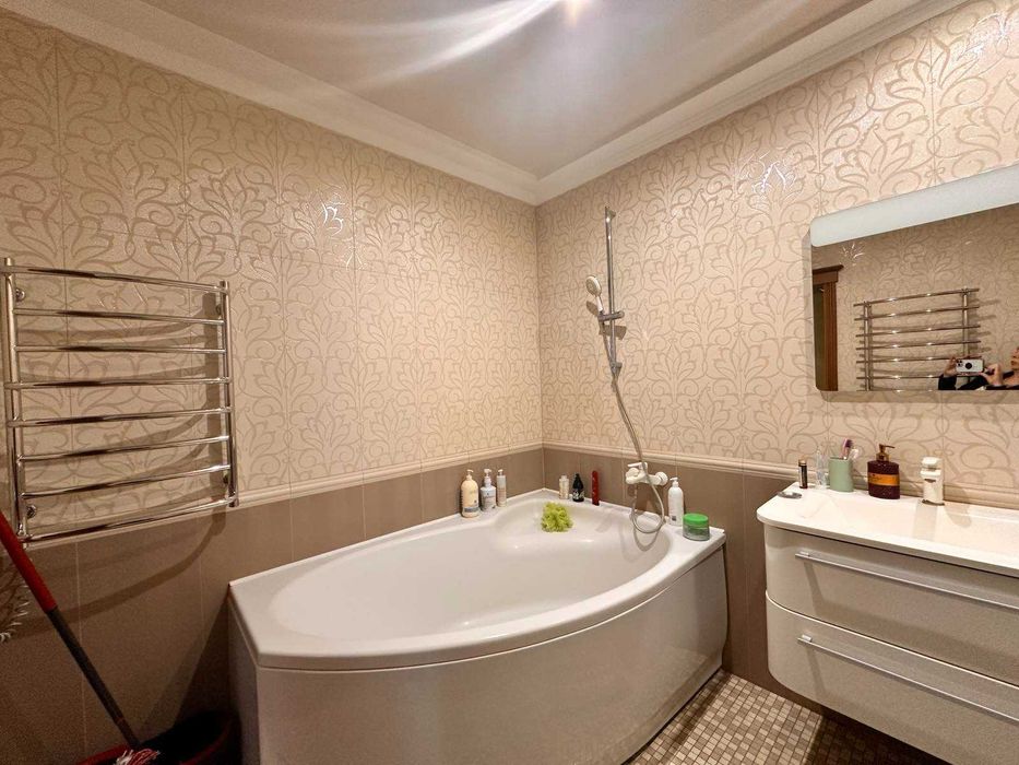 Продам 3 кімнатну квартиру