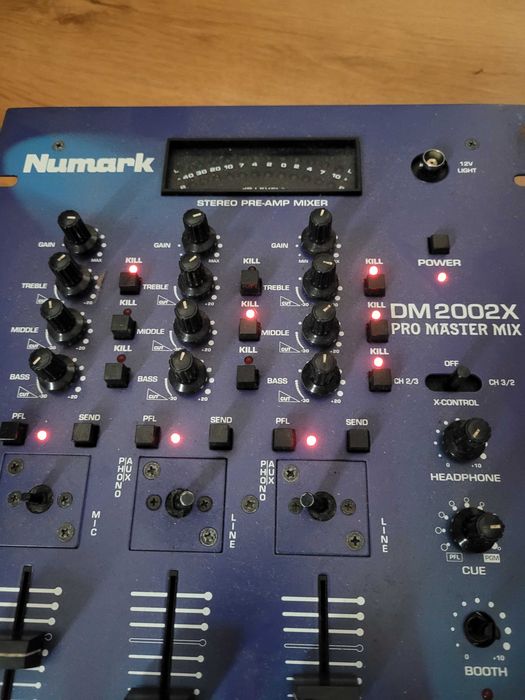 Mixer Numark DM2002X