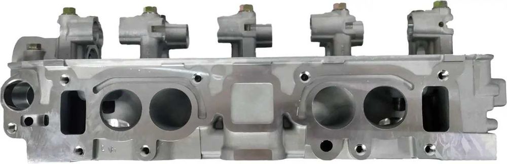 Головка блоку циліндрів (ГБЦ) Mitsubishi Lancer 4G64 Hyundai Grace 2.4 G4CS CAM MD099389