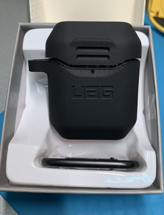 Чехол для  UAG для Apple AirPods 1/2/3, Pro/Pro 2,  с карабином