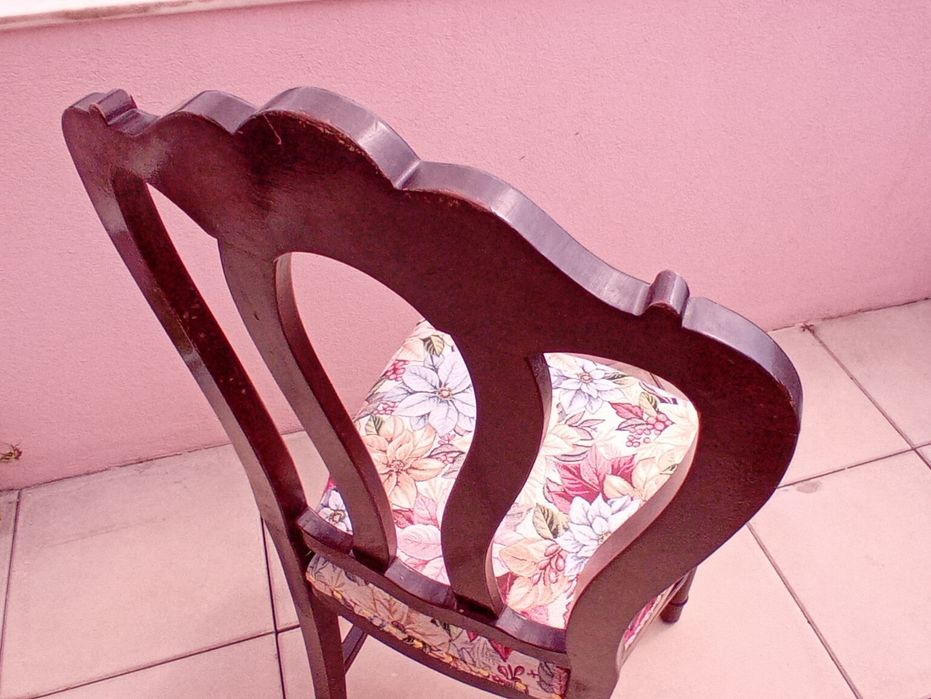 Cadeira de madeira